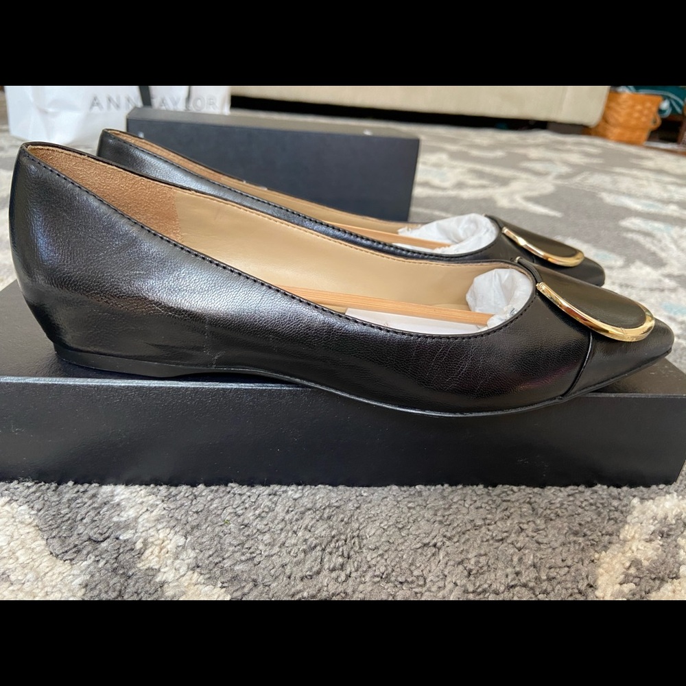 Naturalizer - Black Flats - Size 7